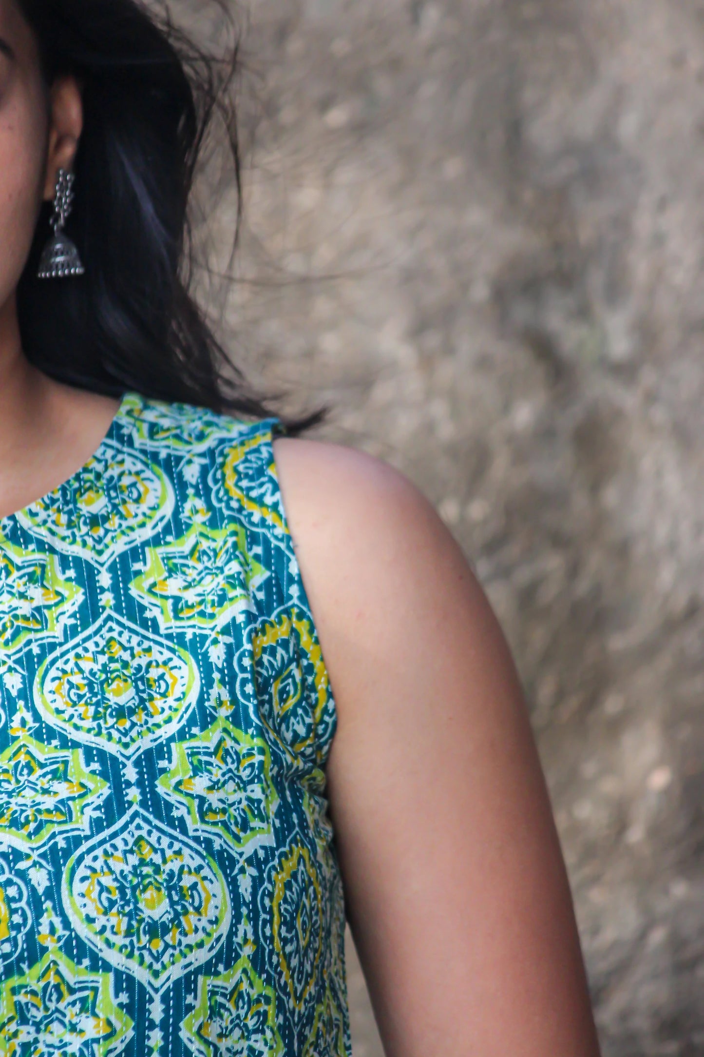 Chiguru Classic Green Khata Cotton Sleeveless Kurta - Bimba Studio 