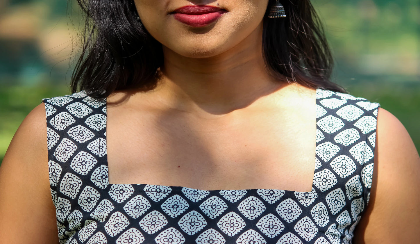 Chitrakari sleeveless printed kurti - Bimba Studio 