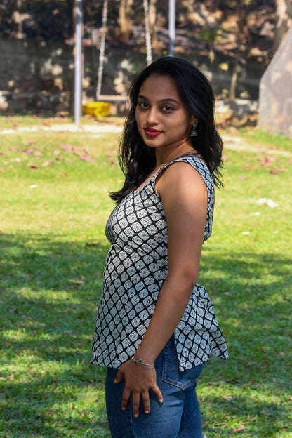 Chitrakari sleeveless printed kurti - Bimba Studio 