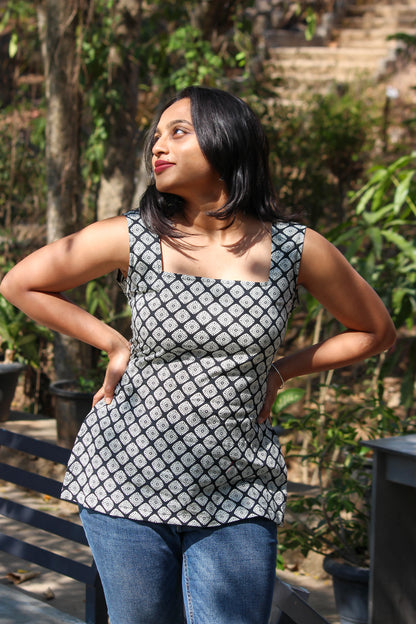 Chitrakari sleeveless printed kurti - Bimba Studio 