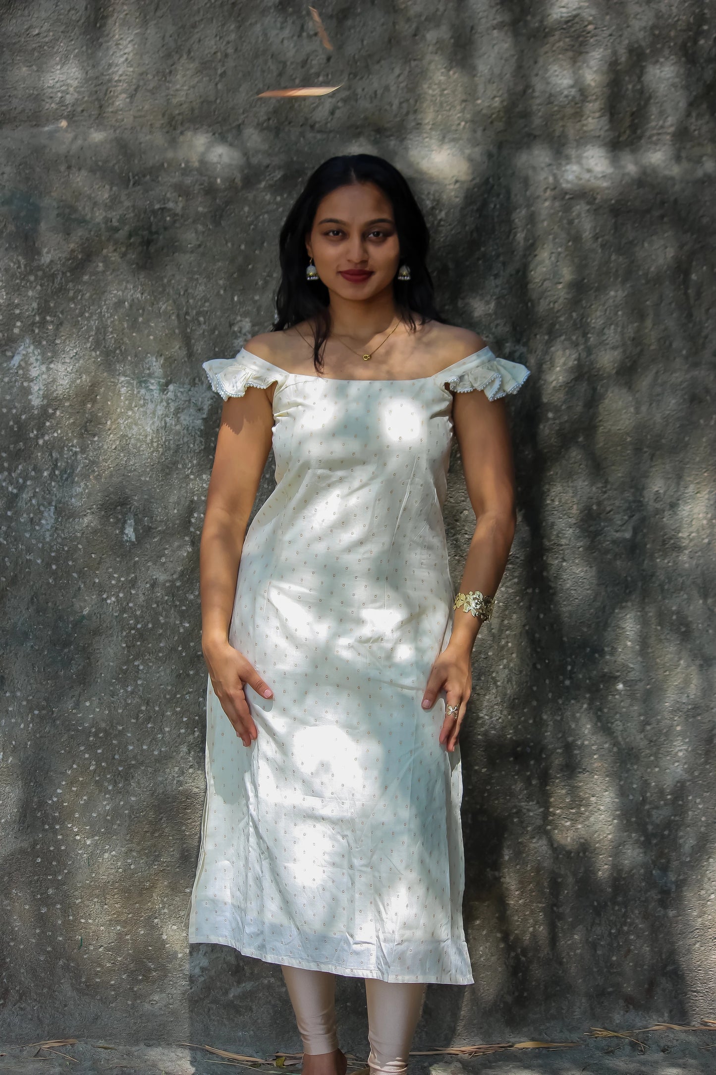 Siri Off white Sleeveless Frills Kurta - Bimba Studio 