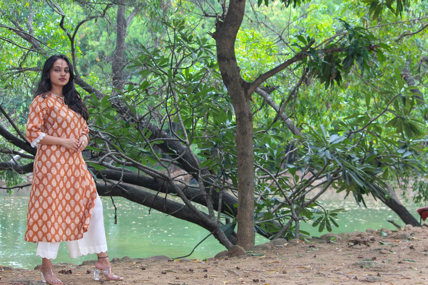 Bimba Studio Tamra breathable cotton straight kurta featuring a botanical handblock print and functional side pocket.